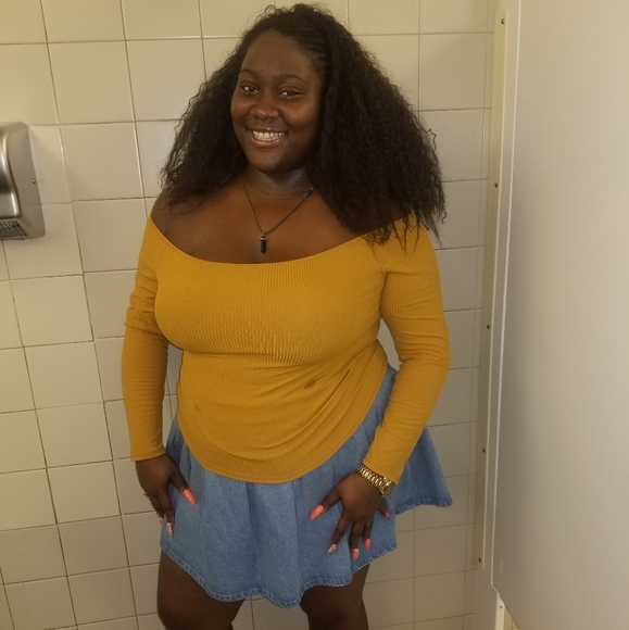 Meet your Posher, Gabrielle - Picture 3 of 6